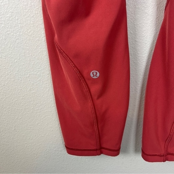 Lululemon Time to Sweat Crop 23” - Picture 4 of 6